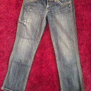 Silver Jeans Women's Distressed Blue Capris